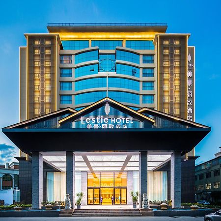 Mehood Lestie International Hotel Nancun Wanbo Metro Station Branch - Free Shuttle Bus To Canton Fair Complex During Canton Fair Period & Free Breakfast & Free Afternoon Tea & Free Midnight Snack & Free Vpn Internet Access Dış mekan fotoğraf