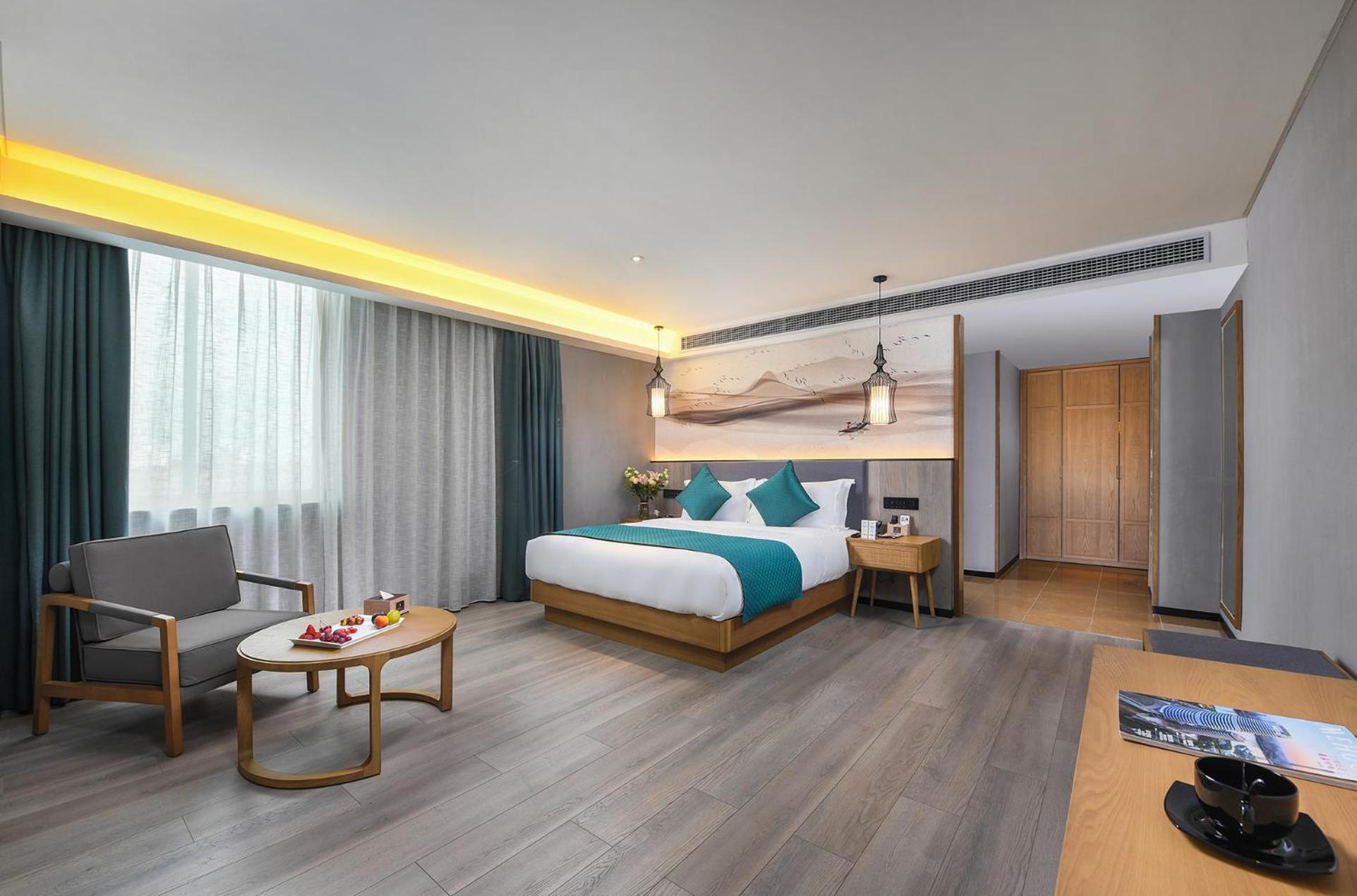 Mehood Lestie International Hotel Nancun Wanbo Metro Station Branch - Free Shuttle Bus To Canton Fair Complex During Canton Fair Period & Free Breakfast & Free Afternoon Tea & Free Midnight Snack & Free Vpn Internet Access Dış mekan fotoğraf