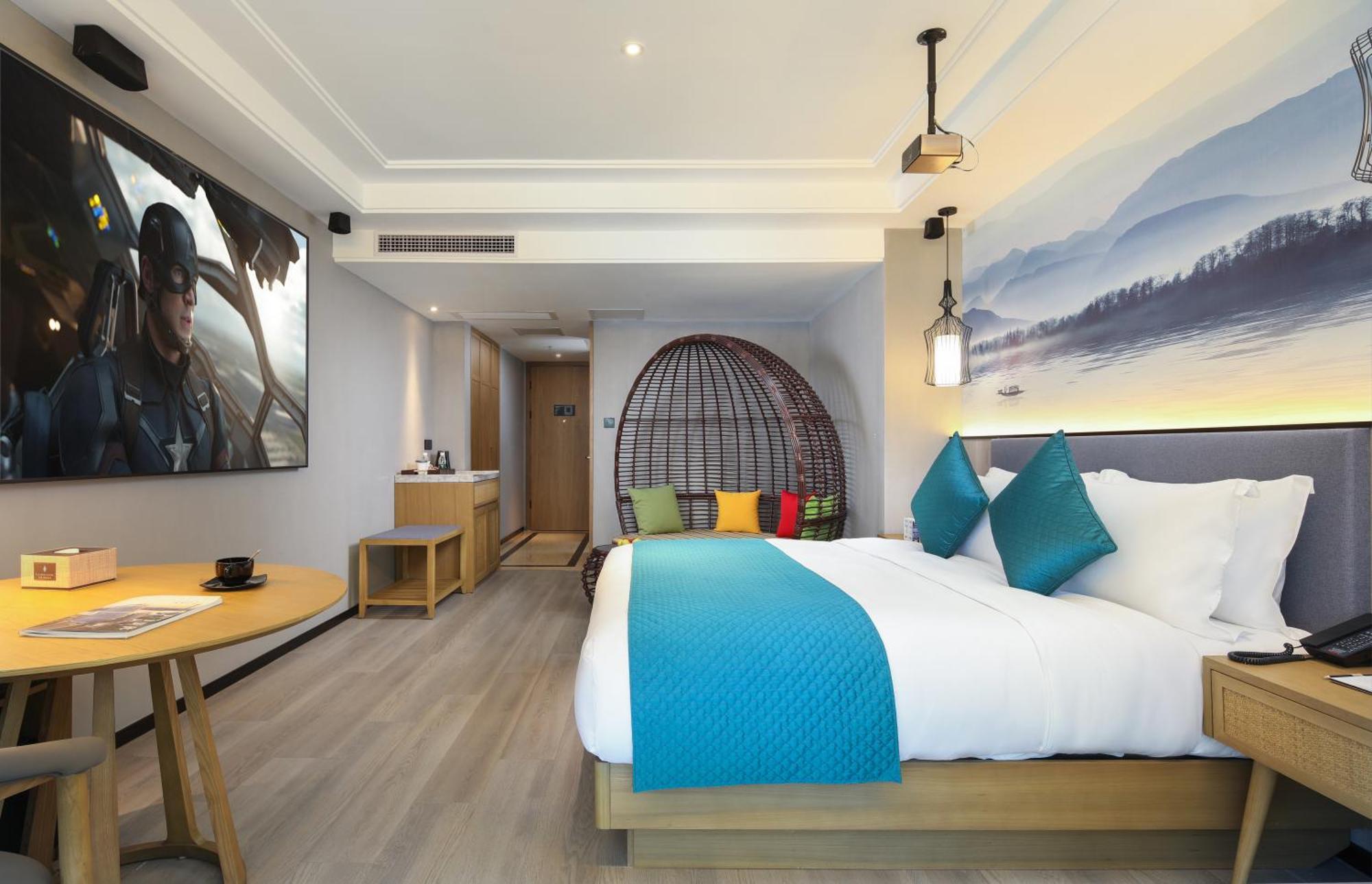 Mehood Lestie International Hotel Nancun Wanbo Metro Station Branch - Free Shuttle Bus To Canton Fair Complex During Canton Fair Period & Free Breakfast & Free Afternoon Tea & Free Midnight Snack & Free Vpn Internet Access Dış mekan fotoğraf