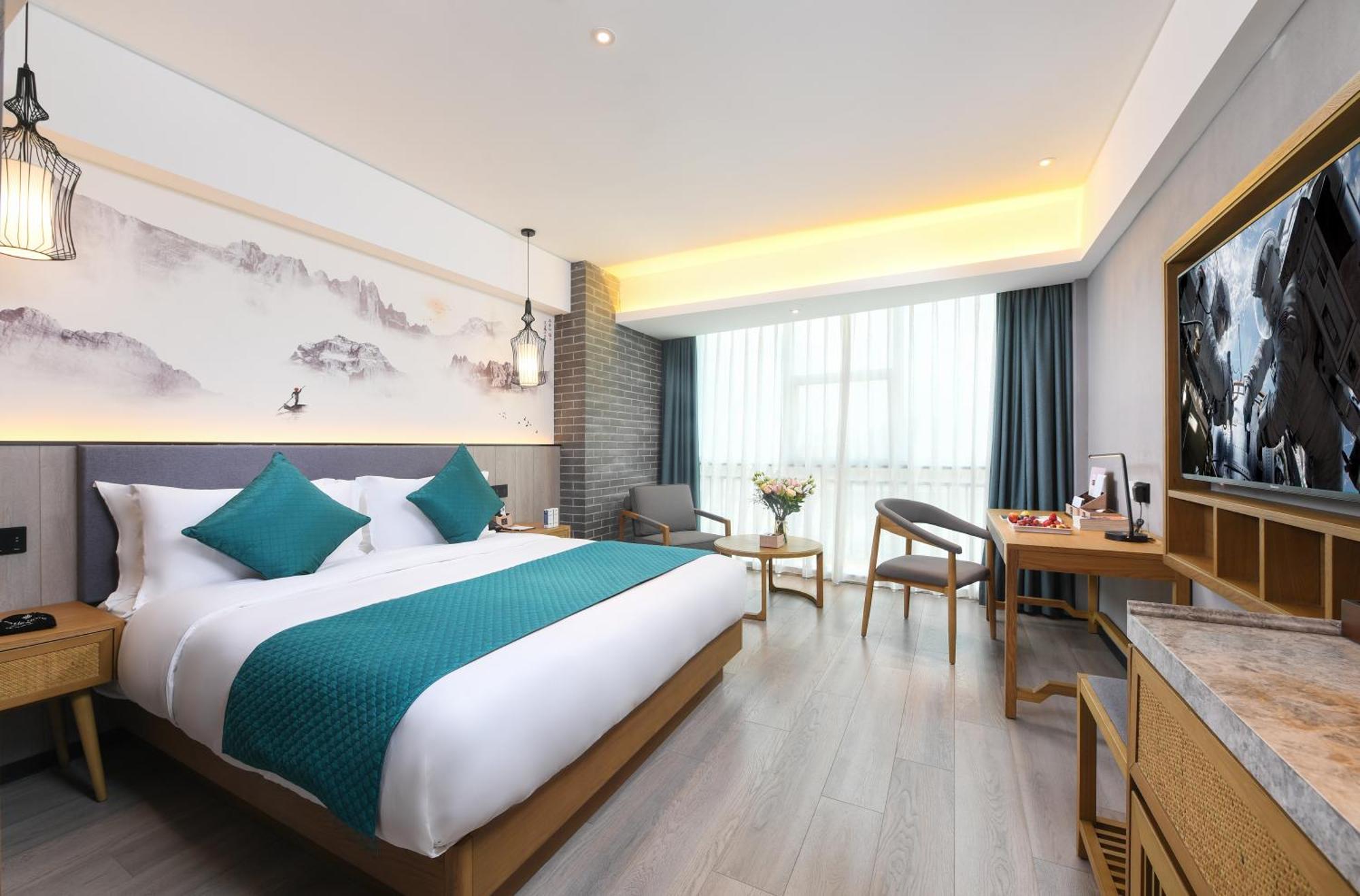 Mehood Lestie International Hotel Nancun Wanbo Metro Station Branch - Free Shuttle Bus To Canton Fair Complex During Canton Fair Period & Free Breakfast & Free Afternoon Tea & Free Midnight Snack & Free Vpn Internet Access Dış mekan fotoğraf